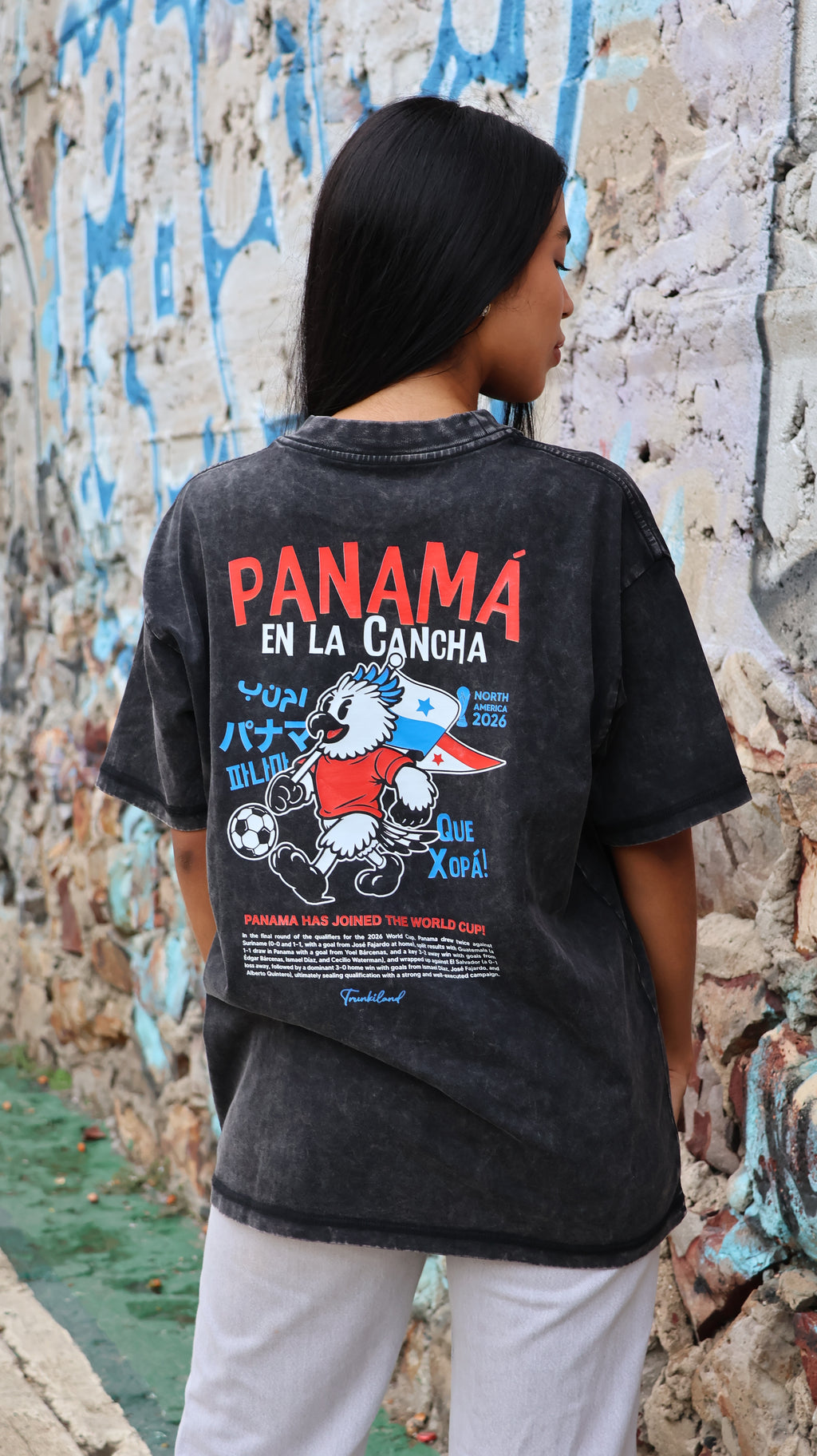 Tshirt Oversized "Panamá en la Cancha" color Negro Acid Wash
